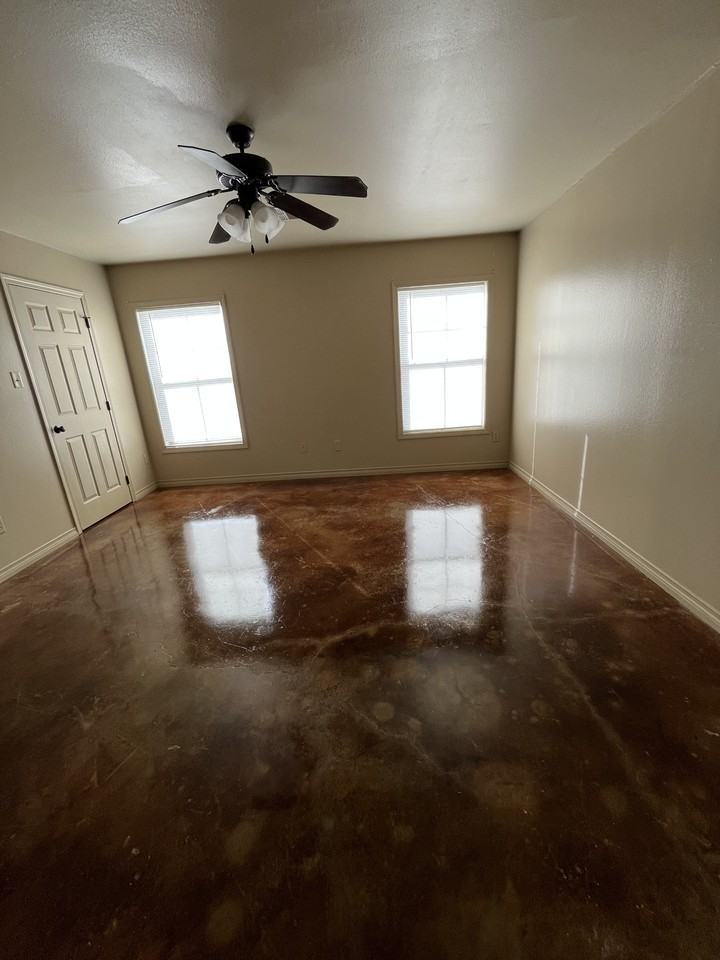 Bayou Pointe - Photo 6 of 10