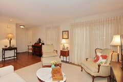 65 Commonwealth Dr - Photo 5 of 14