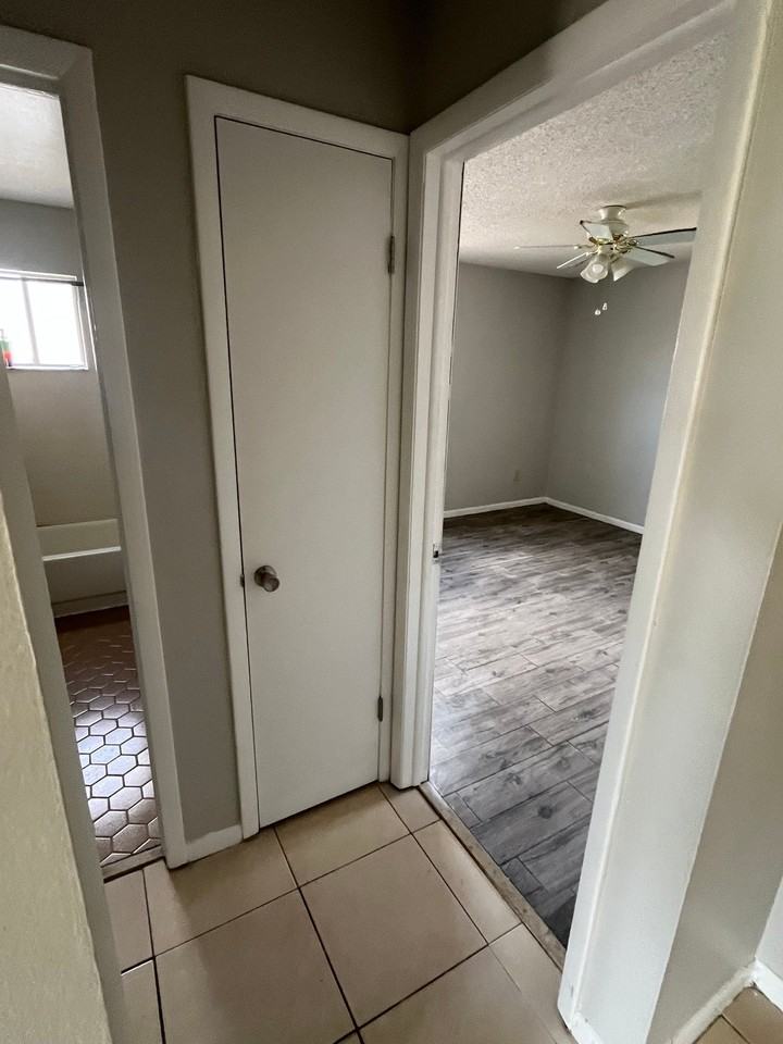 2257 Palmwood Dr - Photo 6 of 19