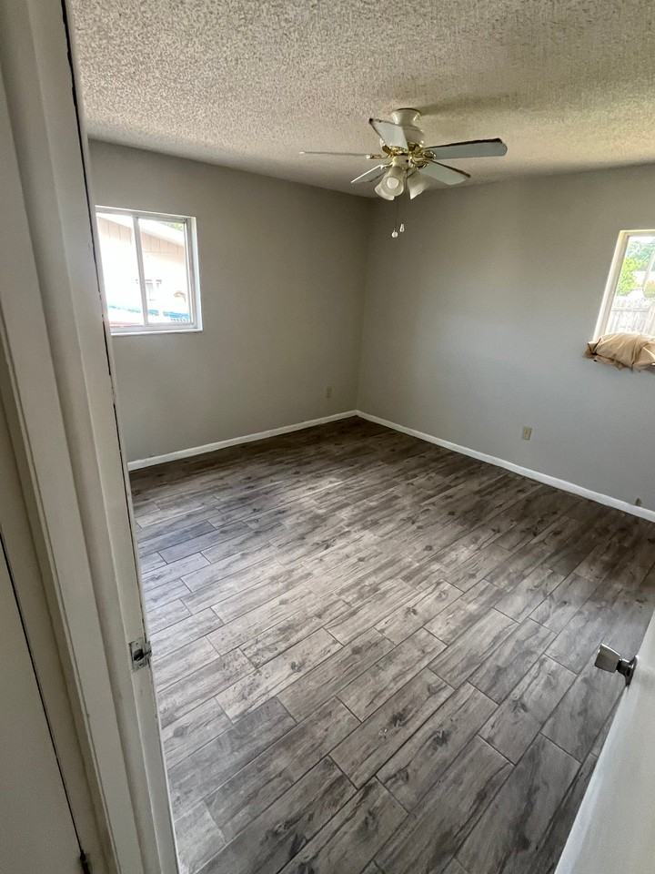2257 Palmwood Dr - Photo 7 of 19