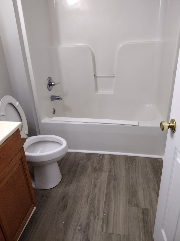 5784 Metropolis Lake Rd #C - Photo 6 of 6