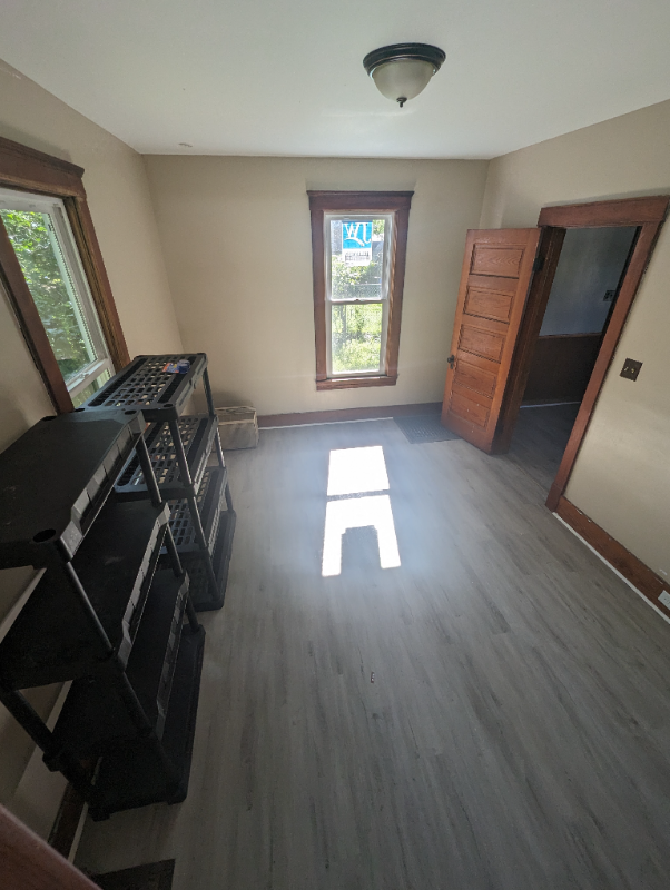 220 Hamilton Ave - Photo 7 of 13