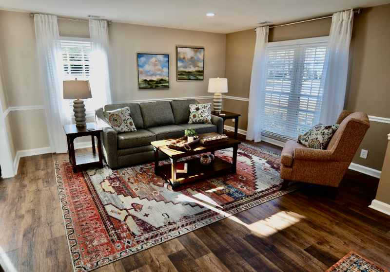 3602 N Mcmillan Ave - Photo 4 of 20