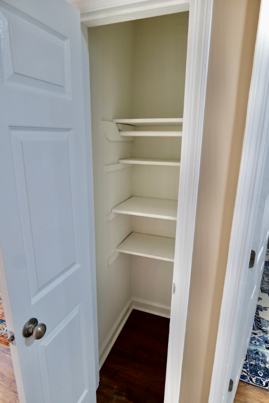 3602 N Mcmillan Ave - Photo 7 of 20