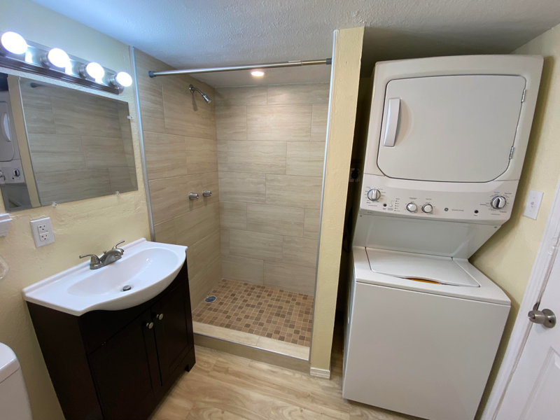 2221 Gold Ave #B - Photo 5 of 5