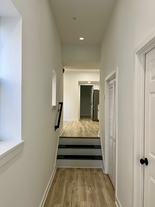 2053 W Oxford St #2 - Photo 5 of 10