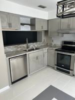 featured image of 522 Hollomon Dr