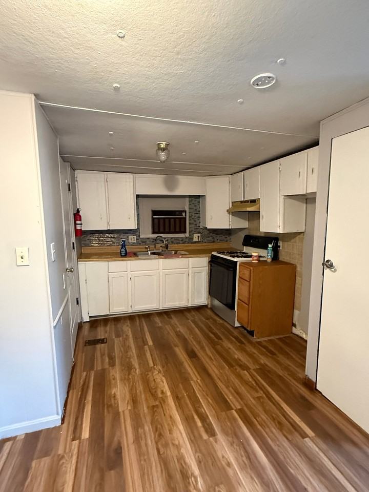 442 Gardners Ln #A - Photo 2 of 9