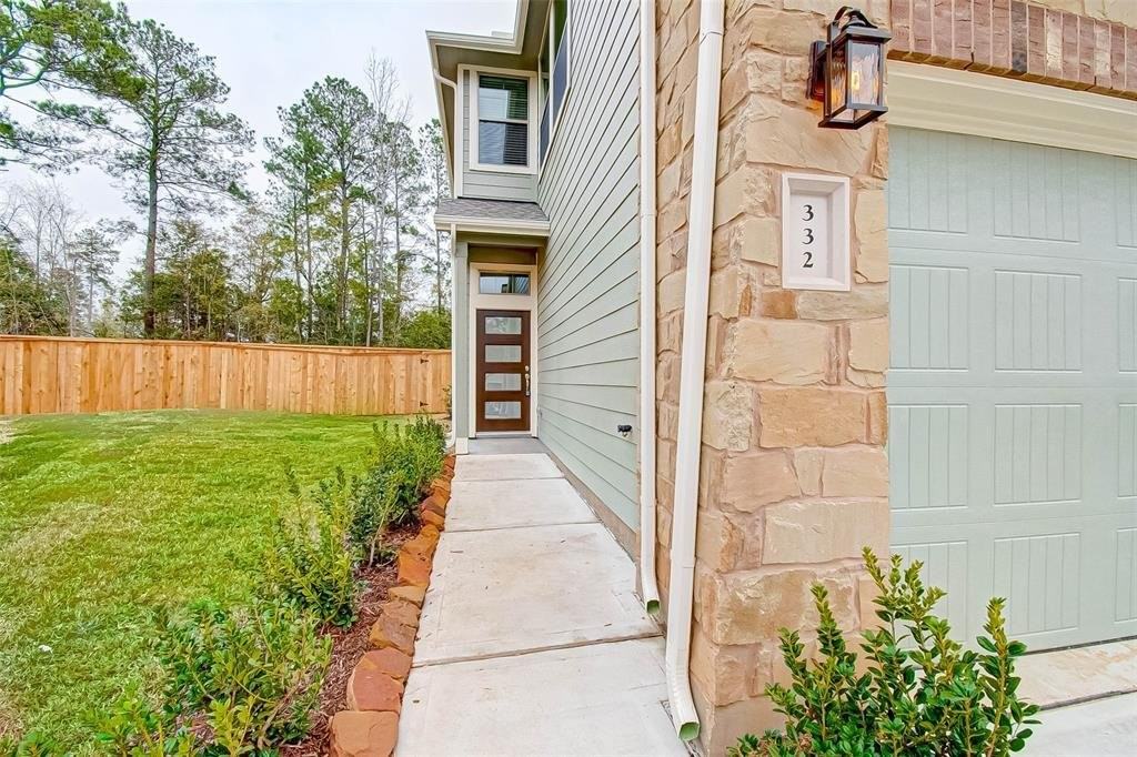 332 N Spotted Fern Dr - Photo 2 of 18