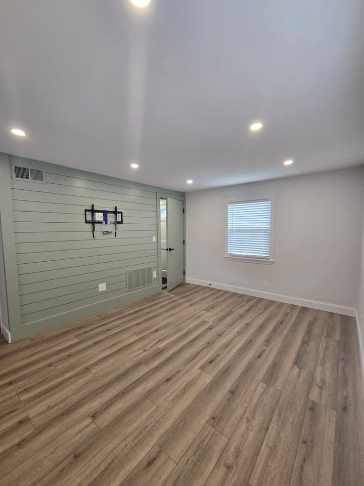 613 Willow Ave #1 - Photo 2 of 20