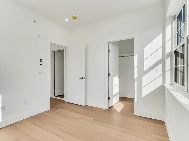 3517 N 16th St #10 - Photo 7 of 16