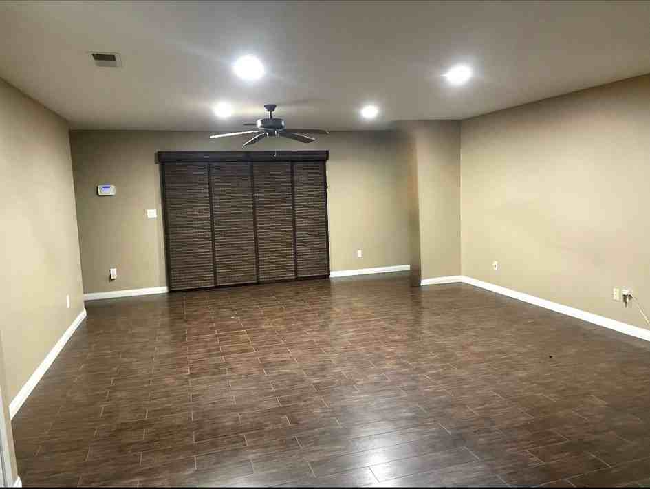 8912 Long Island Dr - Photo 3 of 3