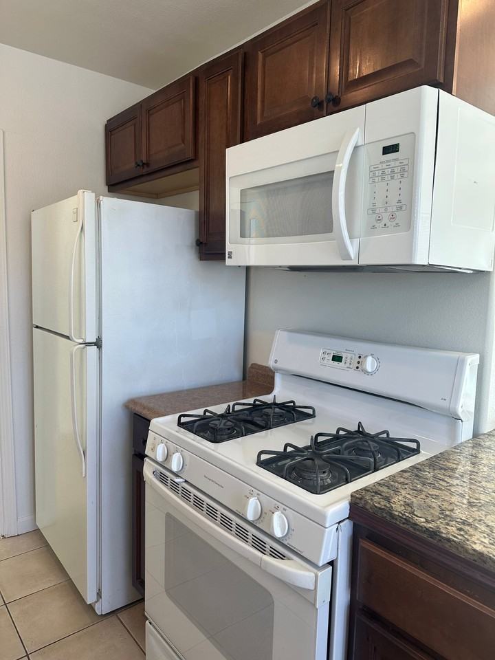 44900 Rubidoux St - Photo 7 of 25