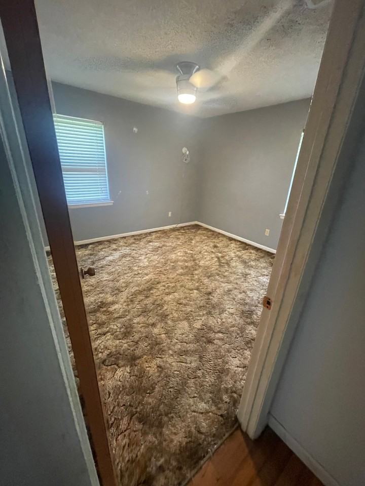 405 Eagle Gap Ave - Photo 7 of 8
