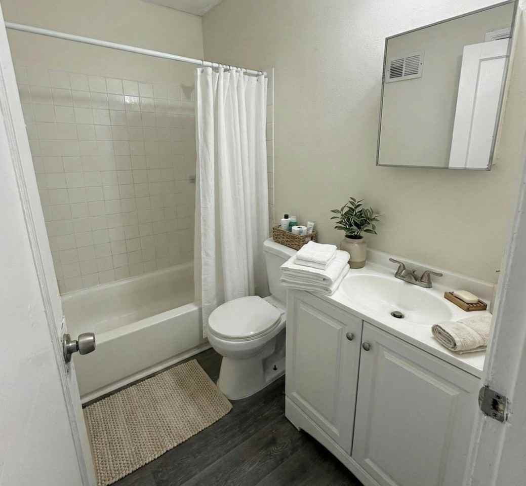 445 Plaza Ave, Unit 1 - Photo 2 of 4