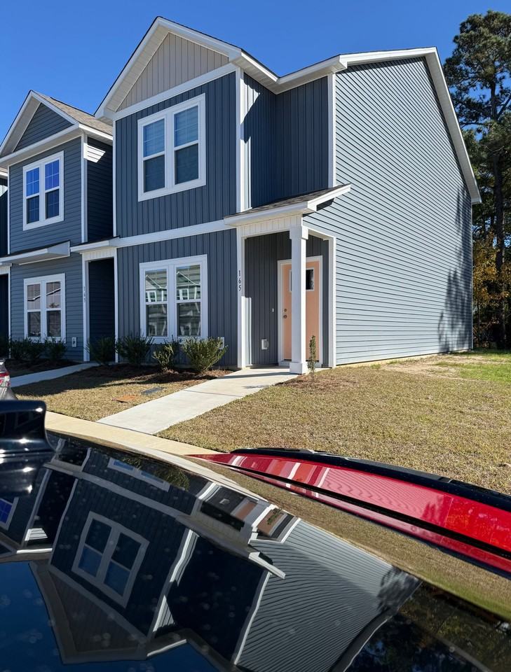 165 Loren Rd