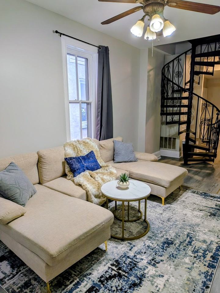 806 N Van Buren St #1REAR - Photo 2 of 10
