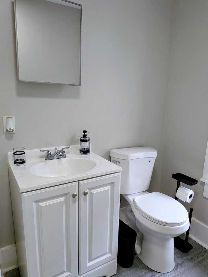 806 N Van Buren St #1REAR - Photo 5 of 10