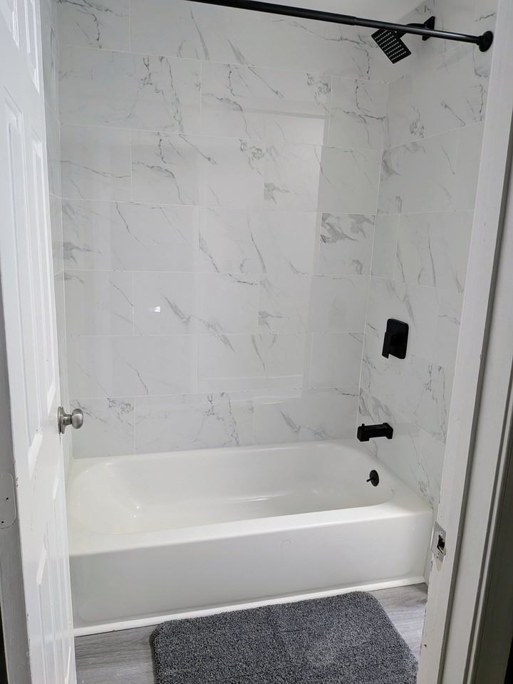 806 N Van Buren St #1REAR - Photo 6 of 10