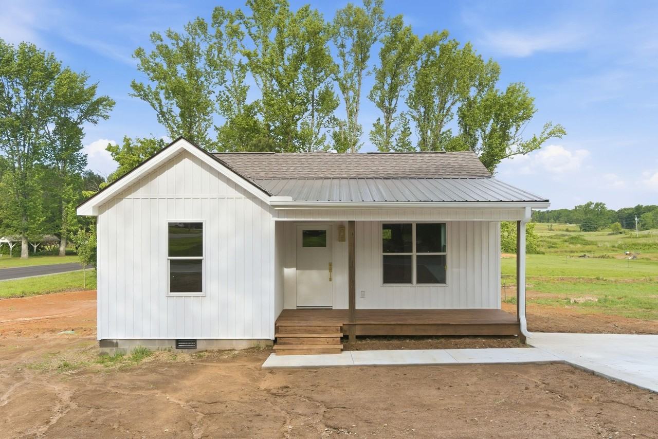 2253 Old Union Rd - Photo 3 of 16