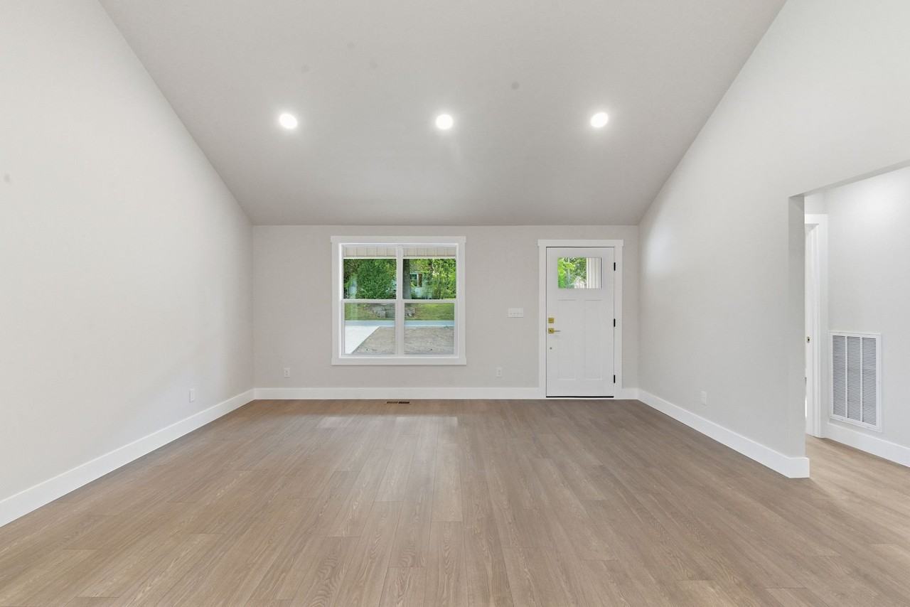 2253 Old Union Rd - Photo 6 of 16