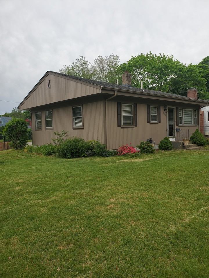 168 Main Ave - Photo 2 of 17
