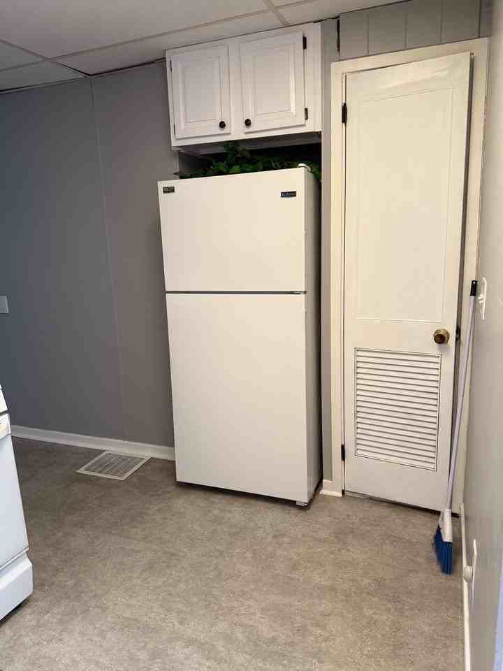 310 Robinson St #NA - Photo 3 of 11