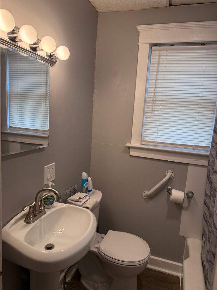 310 Robinson St #NA - Photo 4 of 11