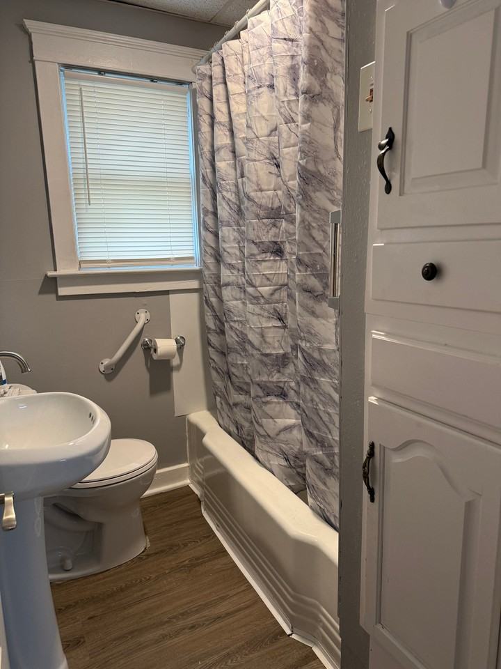 310 Robinson St #NA - Photo 5 of 11