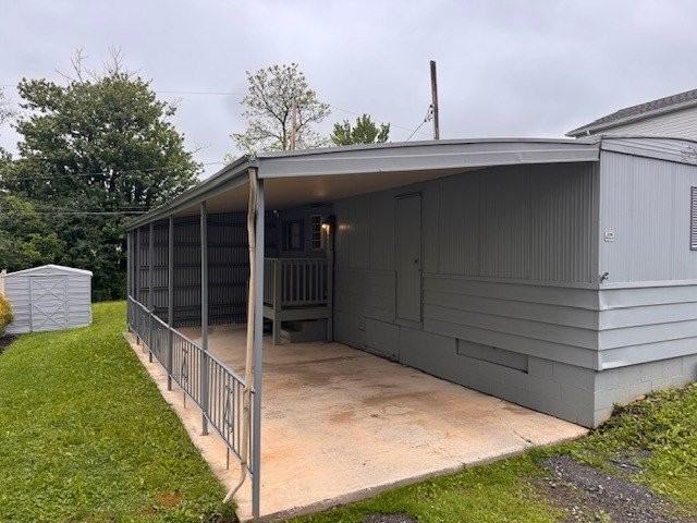 239 Washington St - Photo 2 of 12