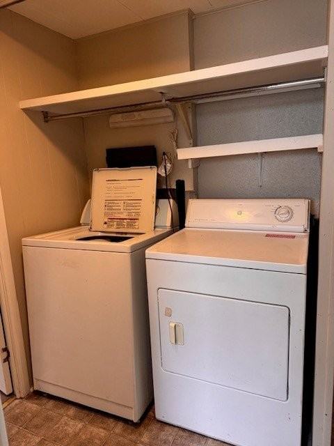 239 Washington St - Photo 5 of 12