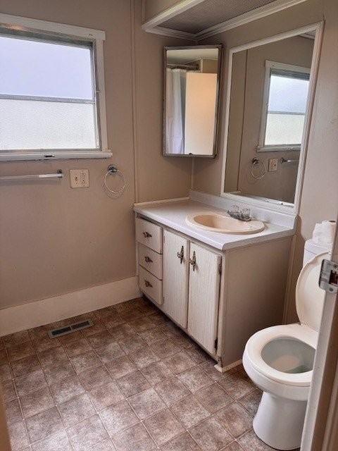 239 Washington St - Photo 6 of 12