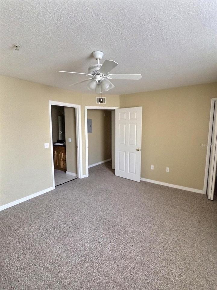 13803 Fairway Island Dr #1618 - Photo 4 of 13