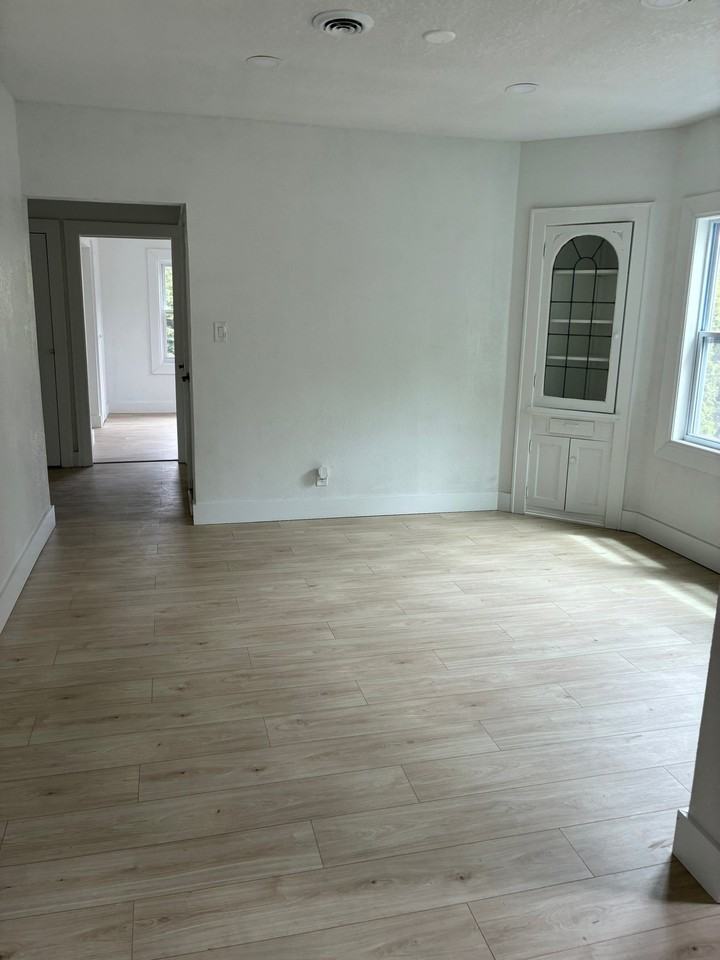 4642 W Scranton Pl - Photo 2 of 8