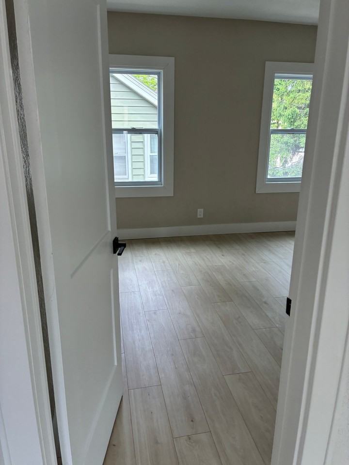 4642 W Scranton Pl - Photo 3 of 8