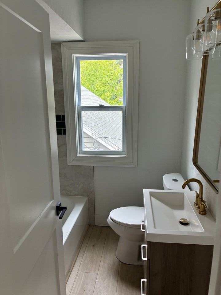 4642 W Scranton Pl - Photo 4 of 8