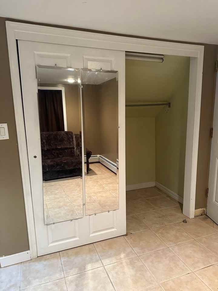 1015 Ponsi St - Photo 2 of 5