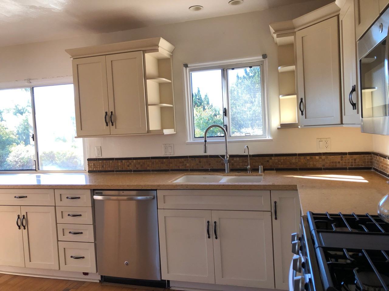 258 Mar Vista Dr - Photo 5 of 11
