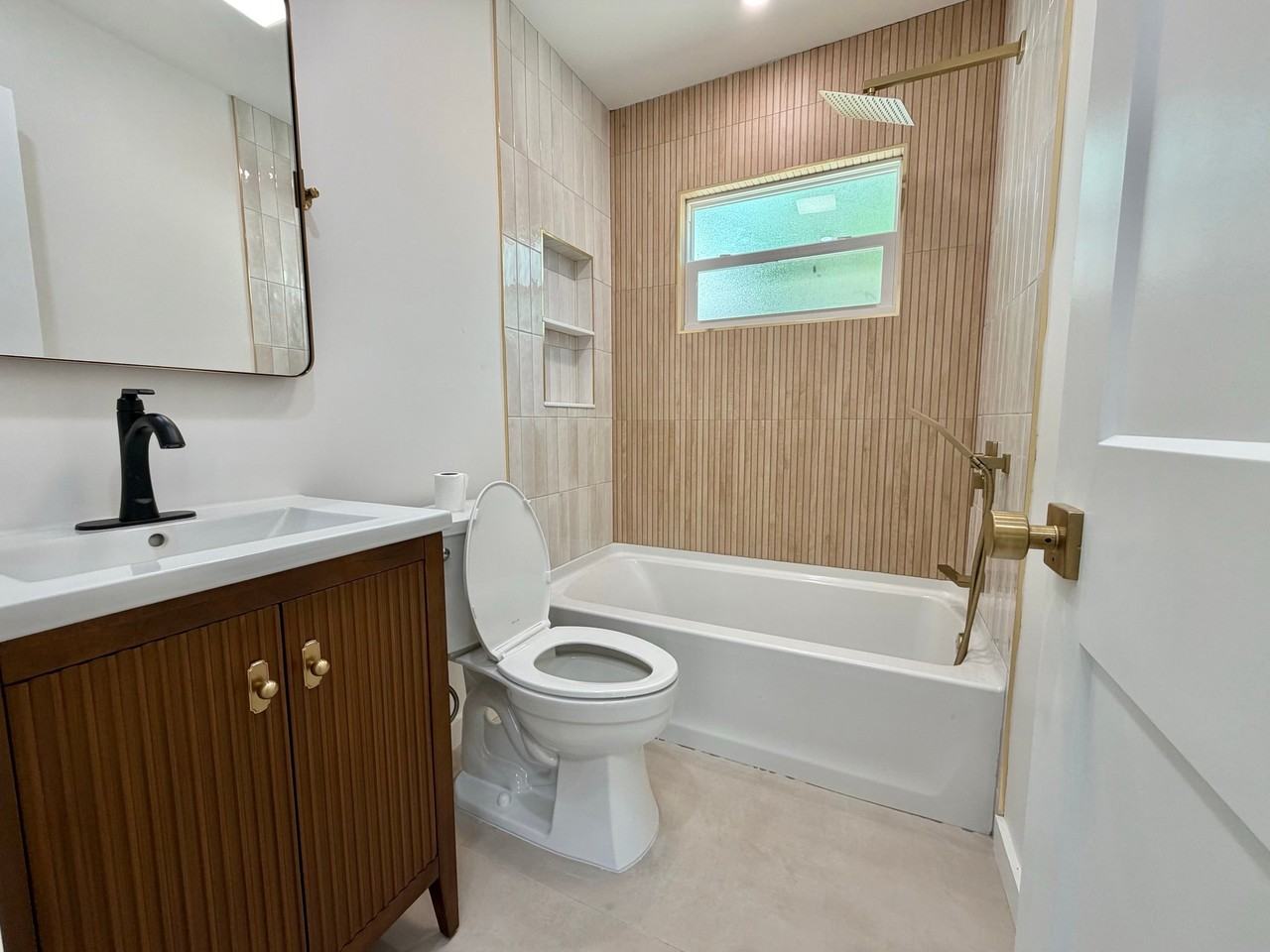 2624 2nd St Sw - Photo 5 of 11