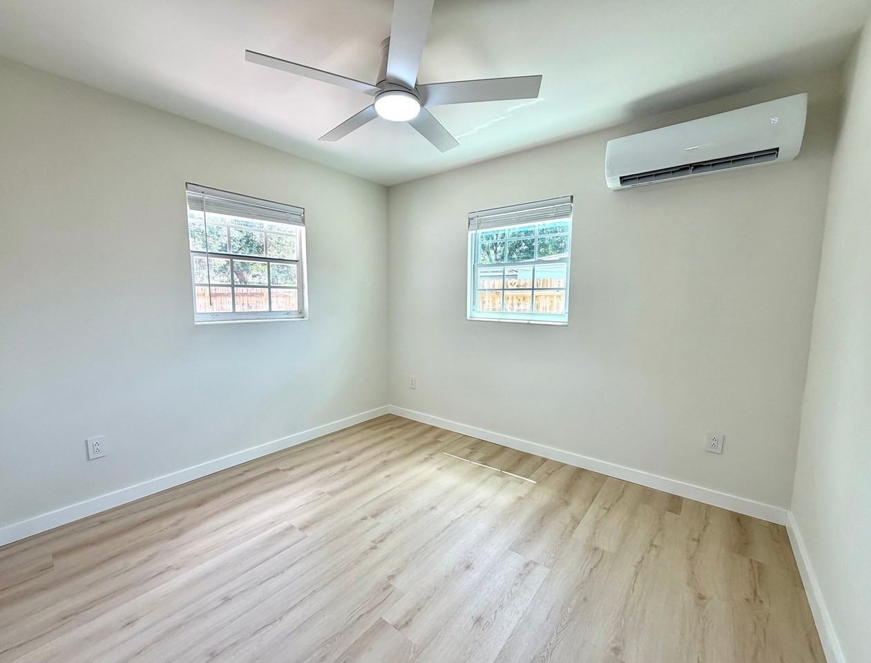 2624 2nd St Sw - Photo 6 of 11