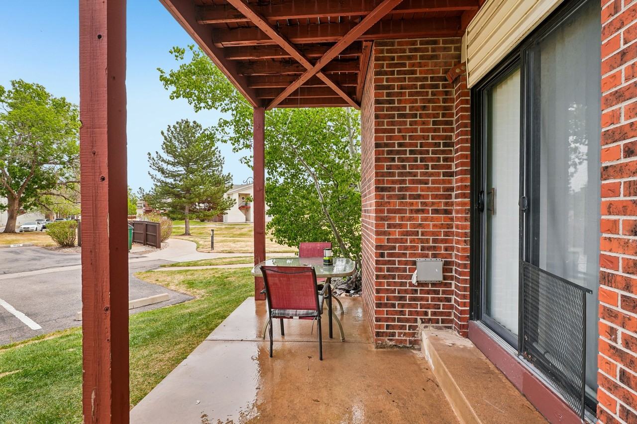 11922 Bellaire St #B - Photo 2 of 20