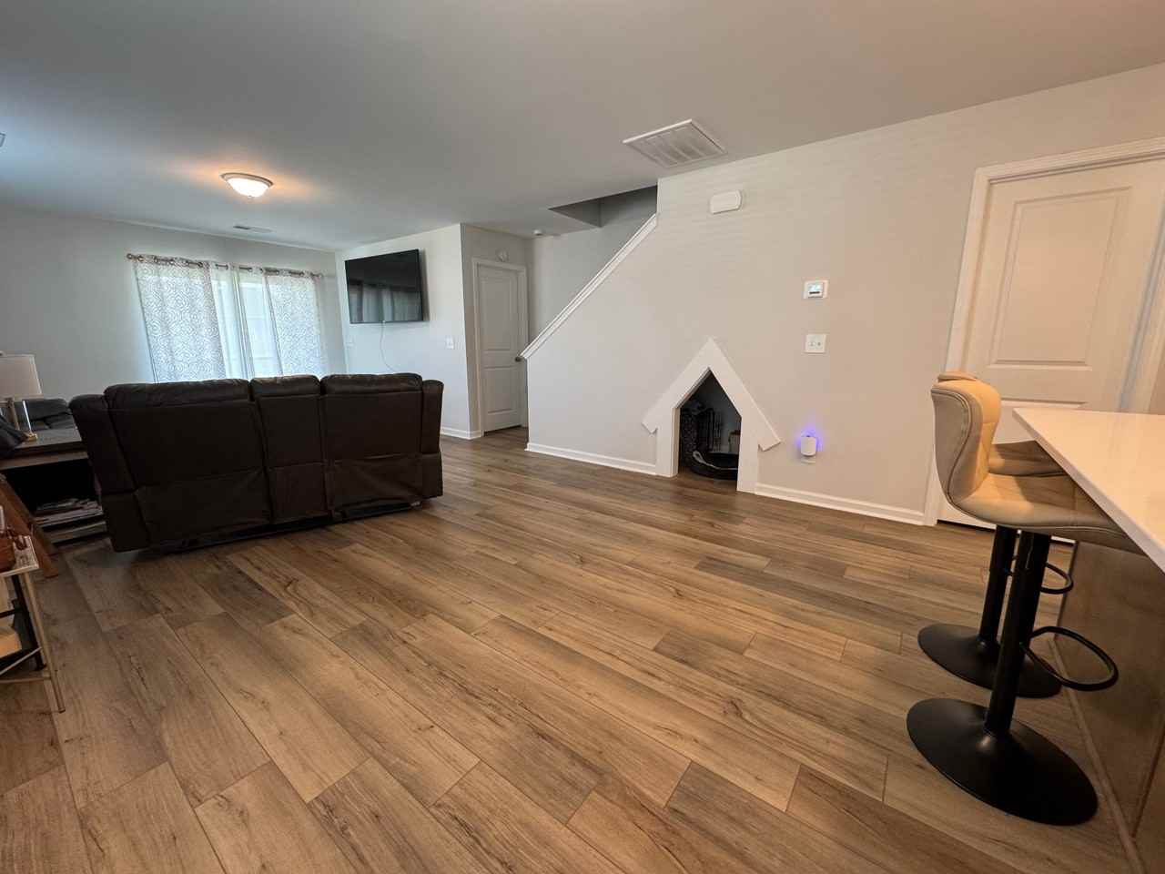 1054 Crescent Corner Dr - Photo 4 of 8