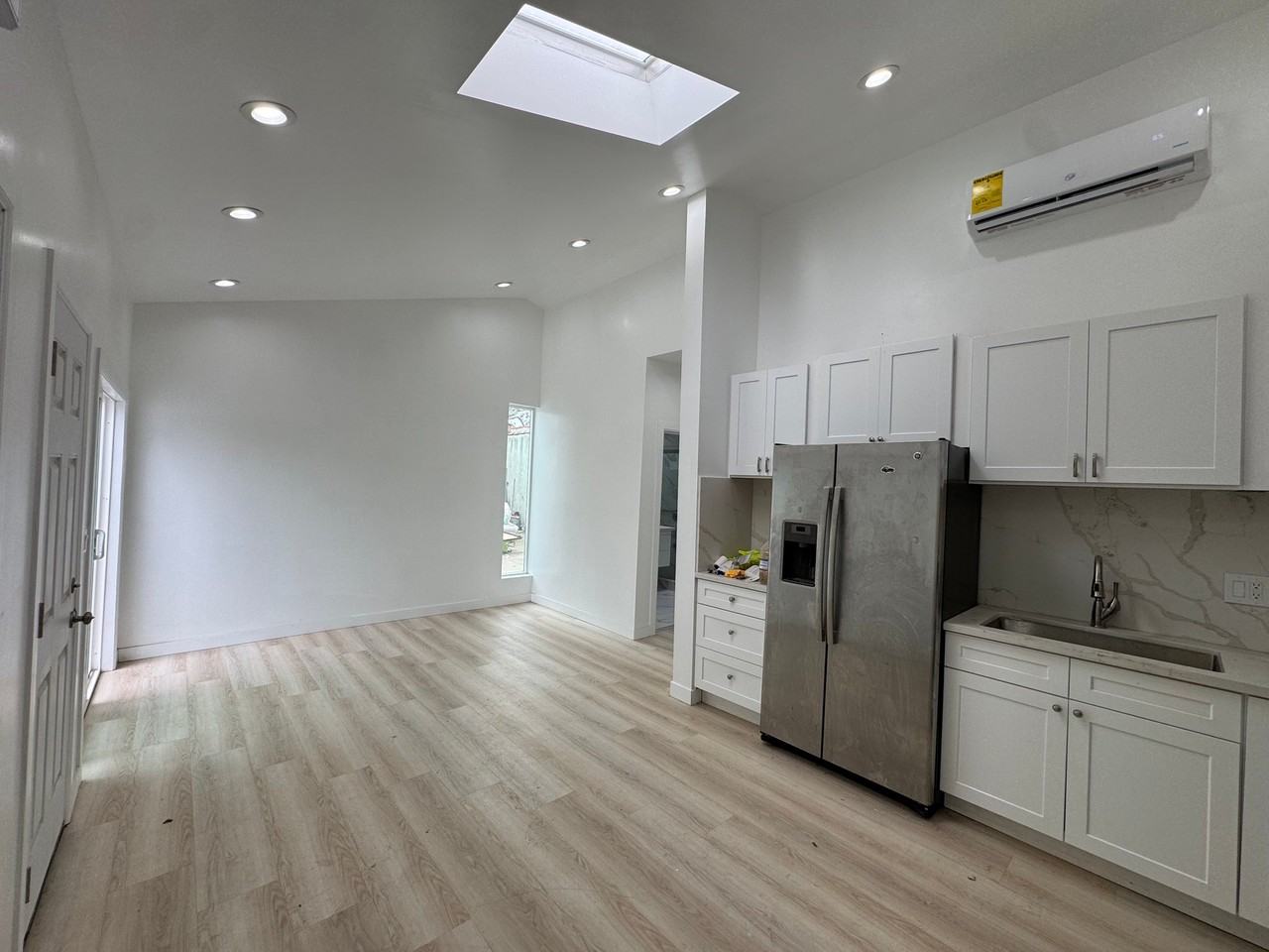1309 E 63rd St #A - Photo 4 of 11