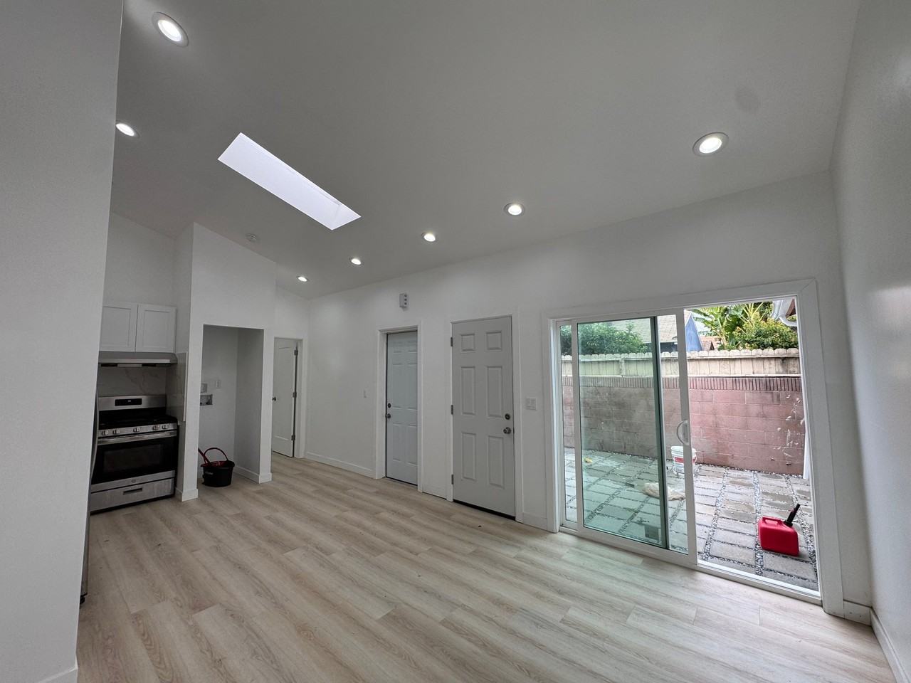 1309 E 63rd St #A - Photo 5 of 11