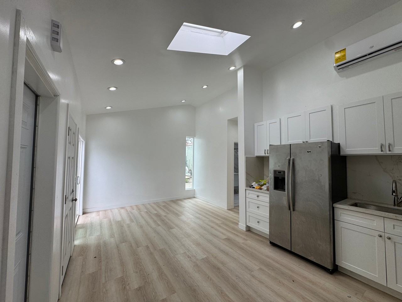 1309 E 63rd St #A - Photo 7 of 11