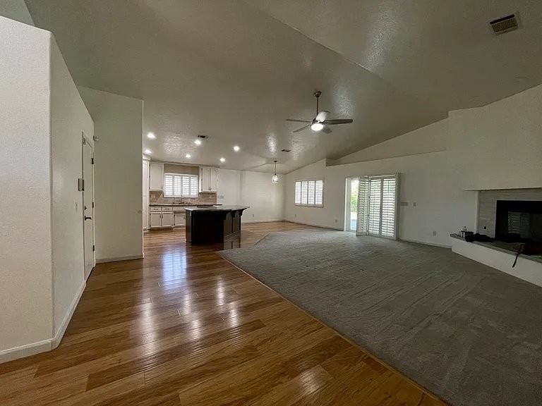 18120 Lakeview Dr - Photo 5 of 13