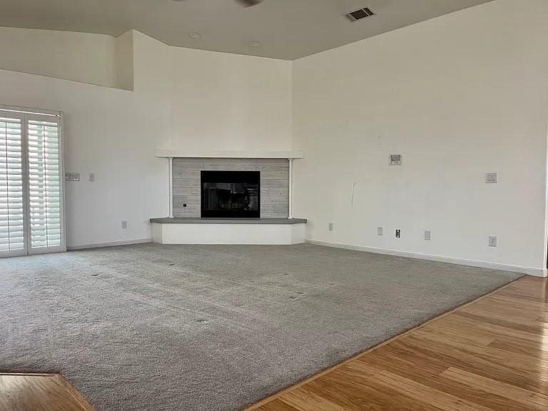 18120 Lakeview Dr - Photo 7 of 13
