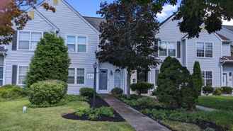 891 Sturbridge Ln - Photo 1 of 1