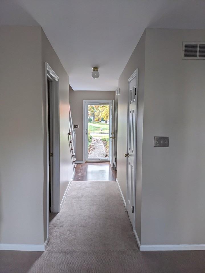 891 Sturbridge Ln - Photo 7 of 18