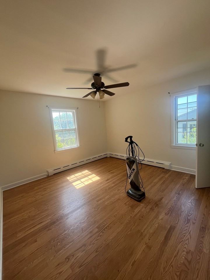 625 N Willow St - Photo 7 of 11